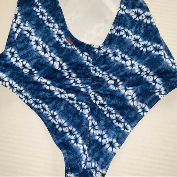 Victoria’s Secret one piece bathing suit size S - Picture 4 of 5